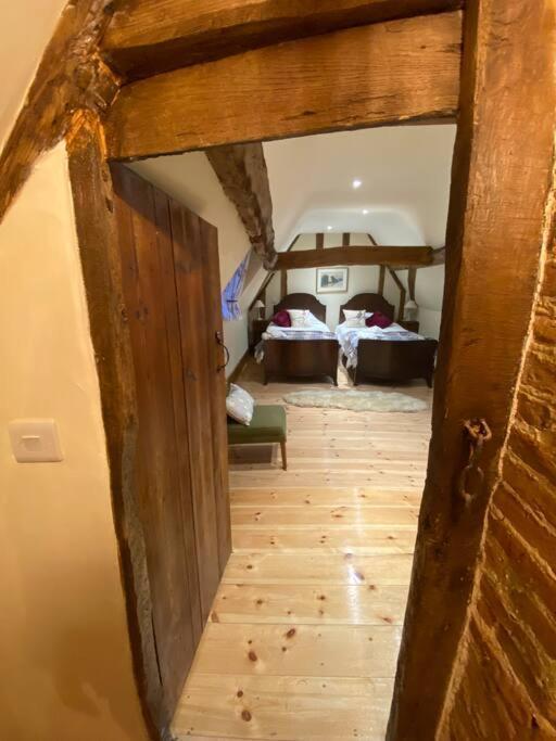 A Newly Renovated, Cosy Escape In The Beautiful Shepherd'S Cottage Dereham Exterior foto